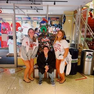 Meet your Posher, Maeve